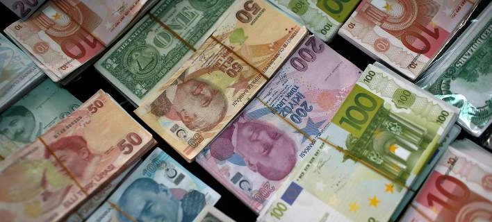 Καθοδική πορεία με γρήγορους ρυθμούς για την τουρκική λίρα- Σε ιστορικά χαμηλό επίπεδο